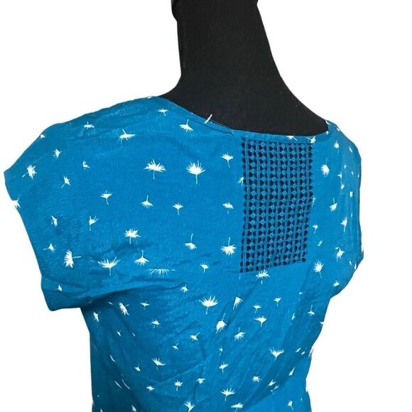 Daniel Rainn Blue Dandelion Cap Sleeve Crochet Detail Top - XS - Picture 3 of 7